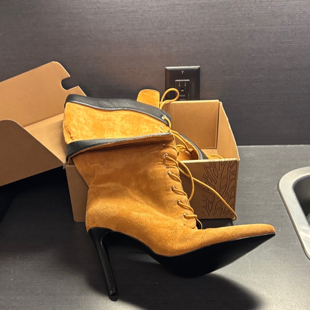 AKIRA Tan and Black Heeled Boots